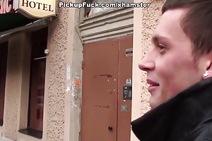 Дочери Санта хочет анальный на Рождество