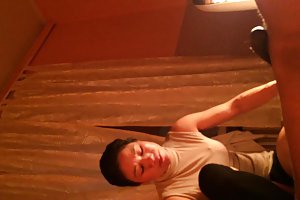 Cocksucking MILF с лицевой стороны в такси