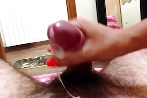 Маленькая сестра ездит на вкусном члене своего брата