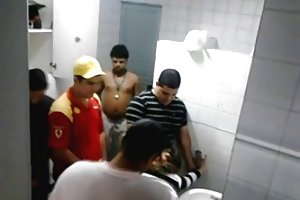 Ебать горячую цыпленку перед ее свиданием